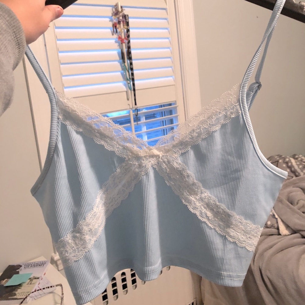 Blue cropped tank top